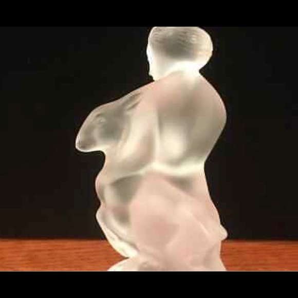 Vintage signed Lalique Paris France Frosted Diana Goddess of the Hunt with Fawn - Picture 3 of 6